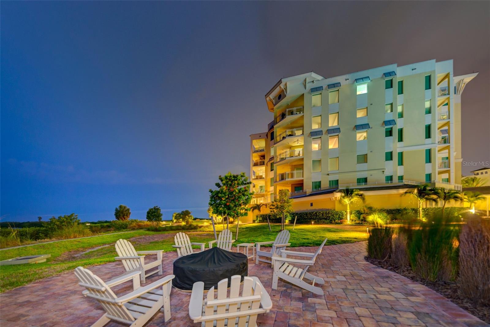 SUNSET POINTE AT COLLANY KEY III CONDO - Residential