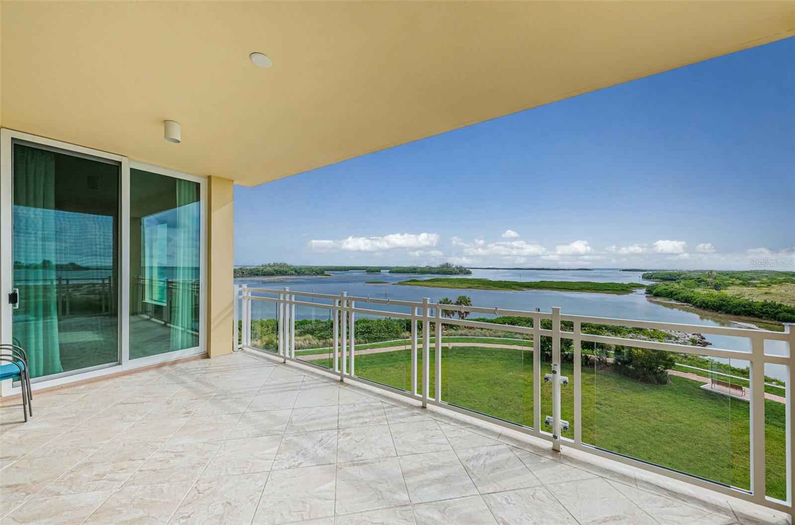 SUNSET POINTE AT COLLANY KEY III CONDO - Residential