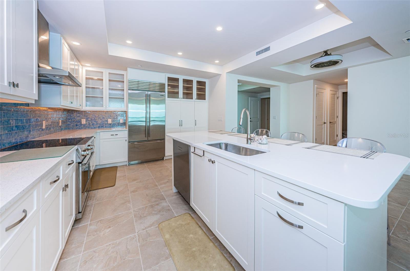 SUNSET POINTE AT COLLANY KEY III CONDO - Residential