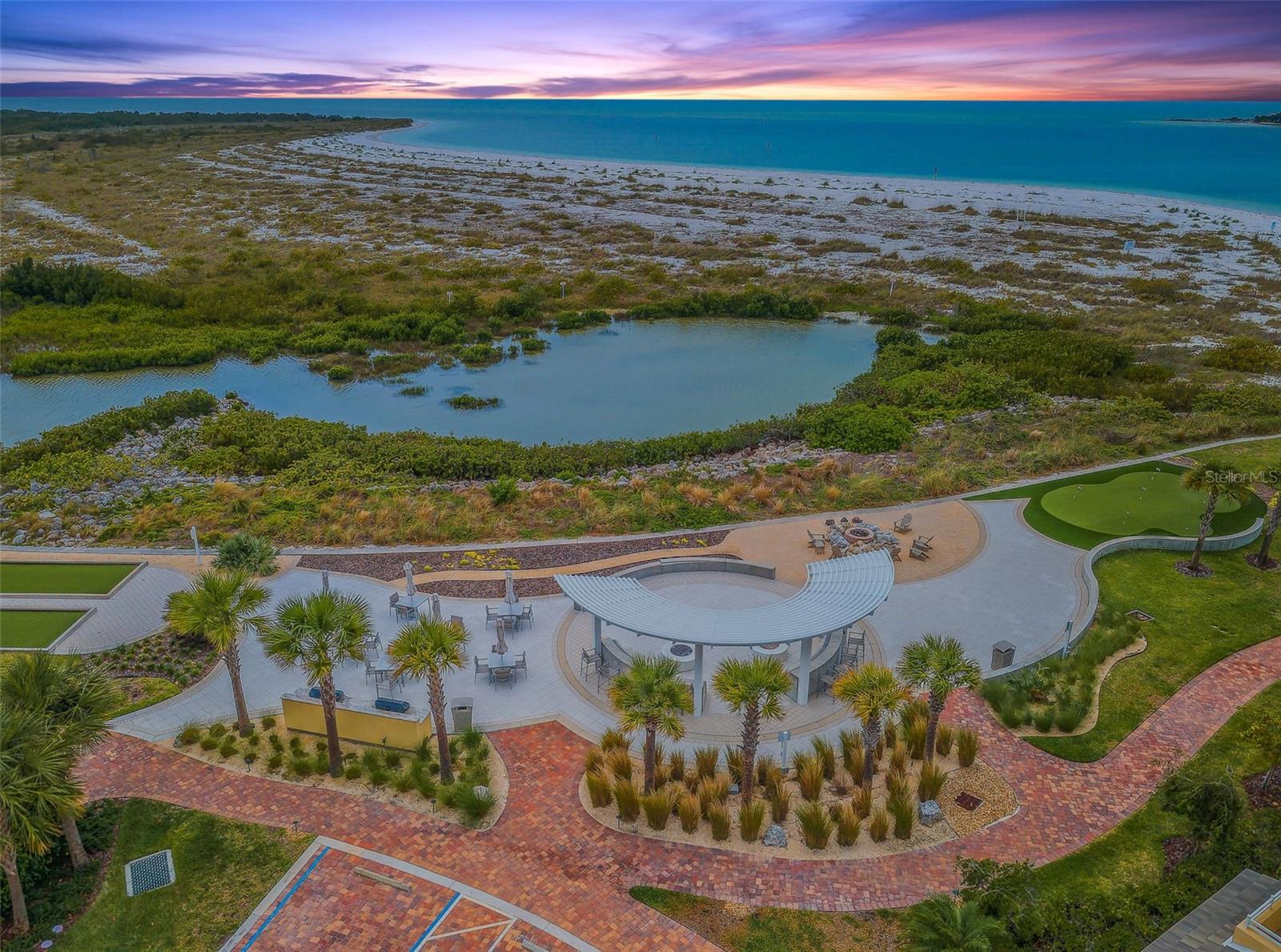 SUNSET POINTE AT COLLANY KEY III CONDO - Residential