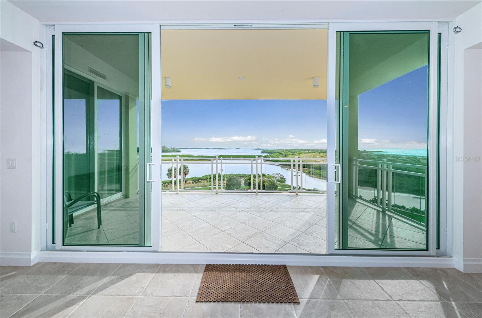 SUNSET POINTE AT COLLANY KEY III CONDO - Residential