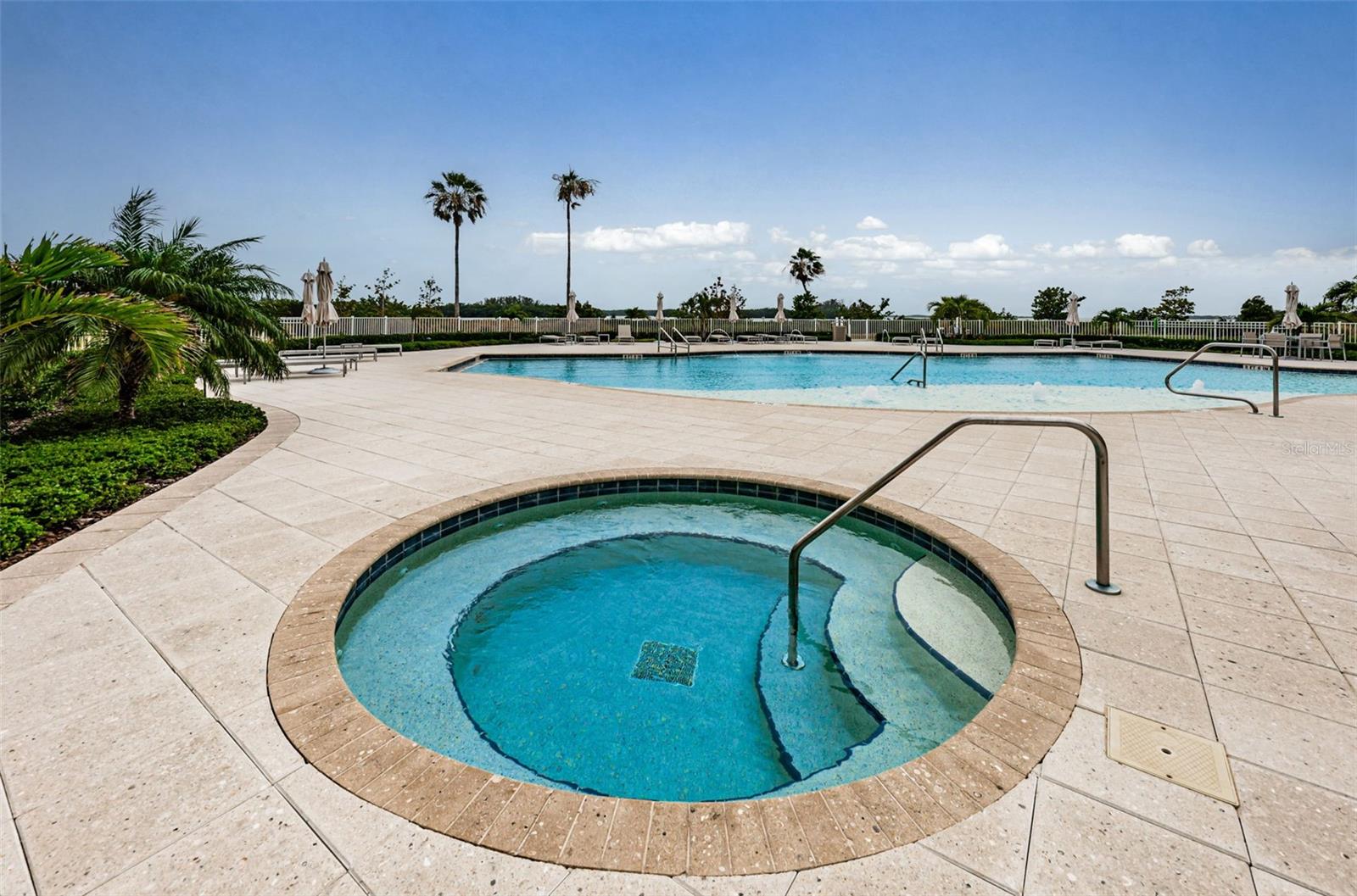 SUNSET POINTE AT COLLANY KEY III CONDO - Residential