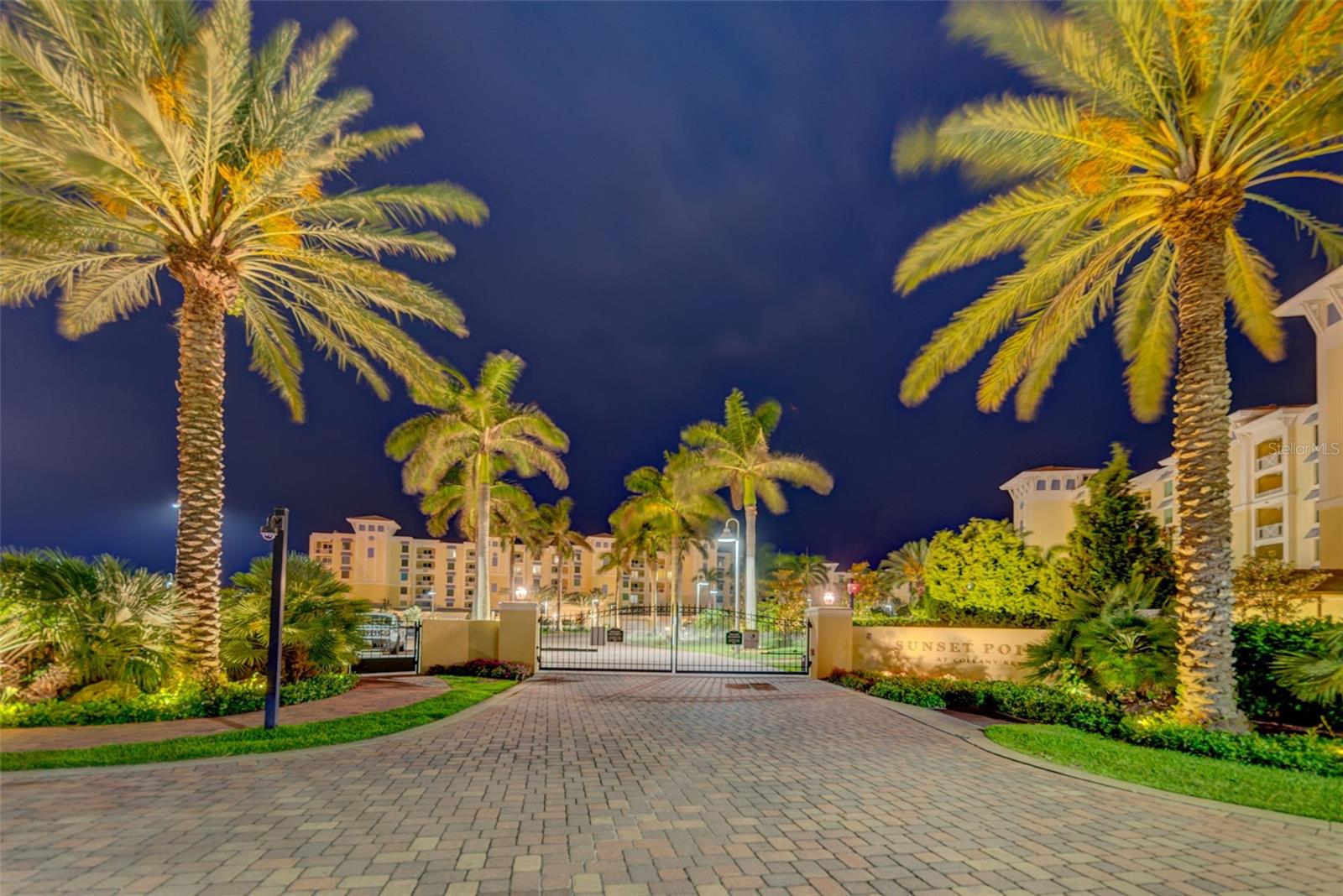 SUNSET POINTE AT COLLANY KEY III CONDO - Residential