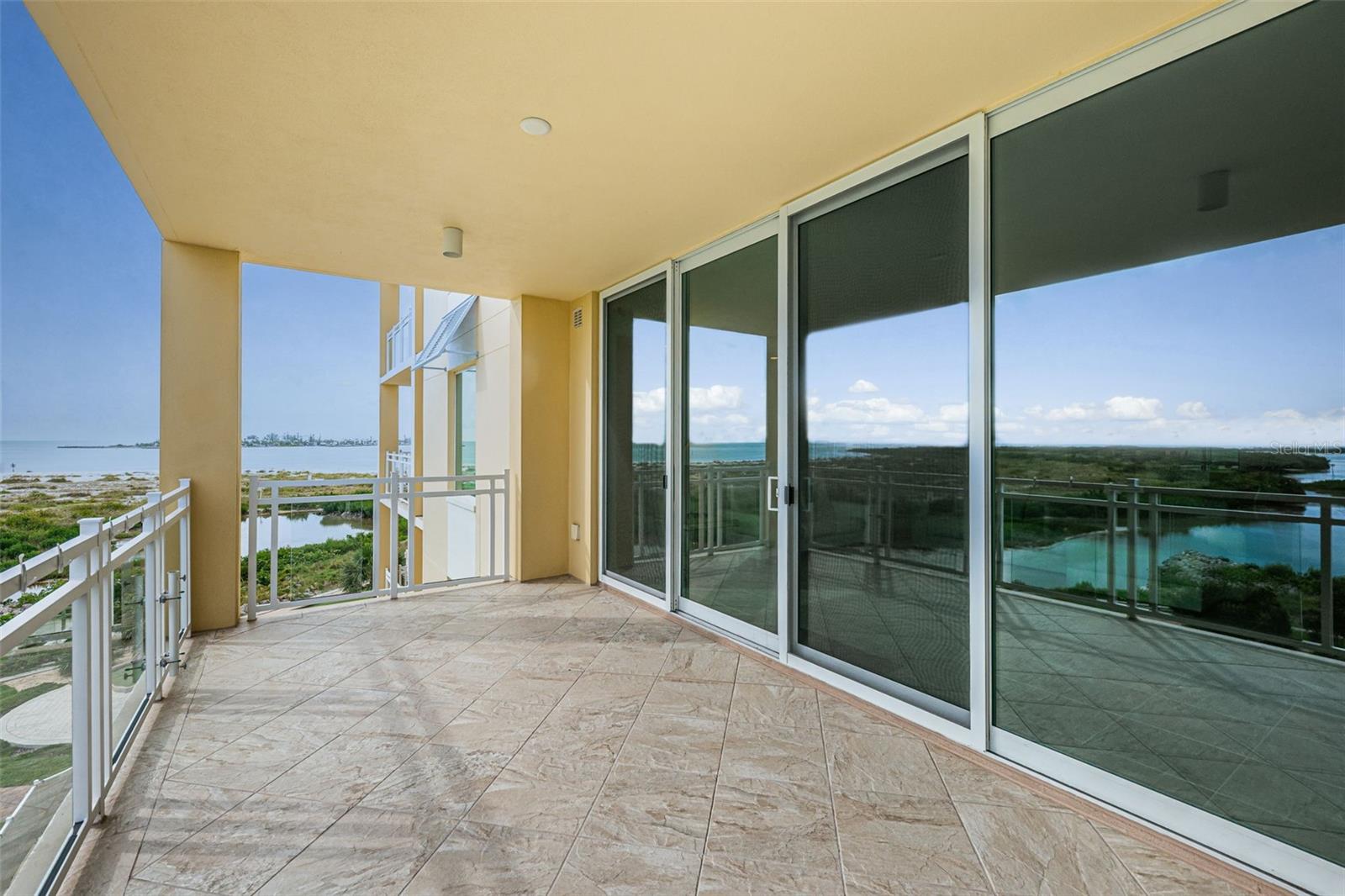 SUNSET POINTE AT COLLANY KEY III CONDO - Residential
