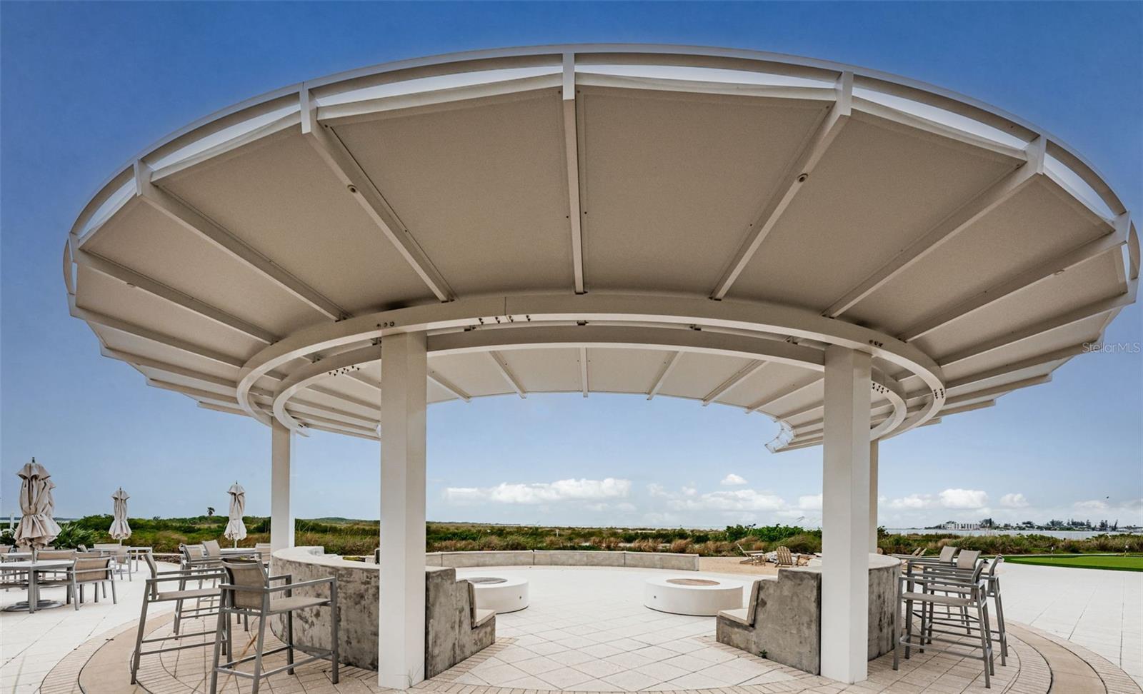 SUNSET POINTE AT COLLANY KEY III CONDO - Residential
