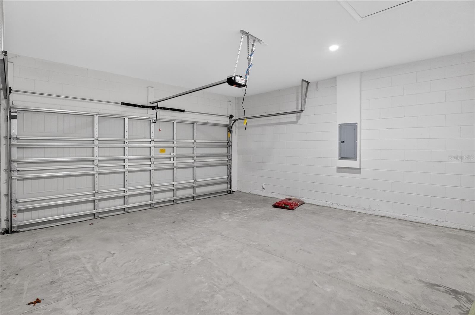 CITRUS SPGS UNIT 11 - Residential