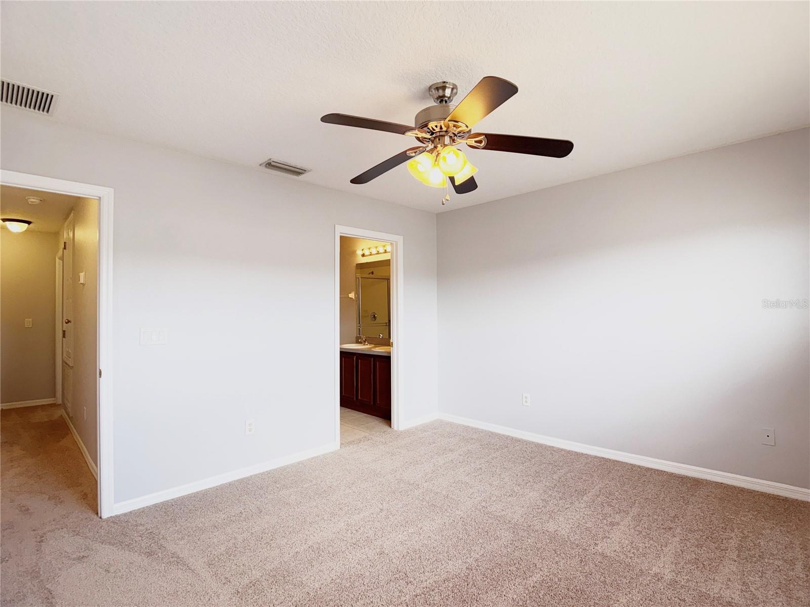 SIGNATURE LAKES - PARCEL 1C - Residential Lease