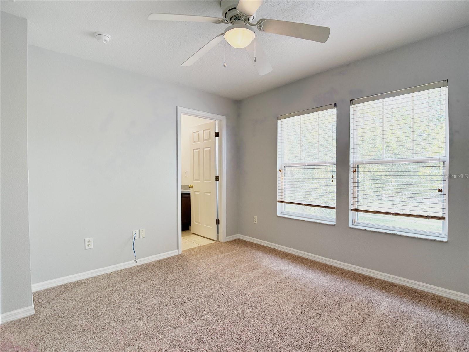 SIGNATURE LAKES - PARCEL 1C - Residential Lease