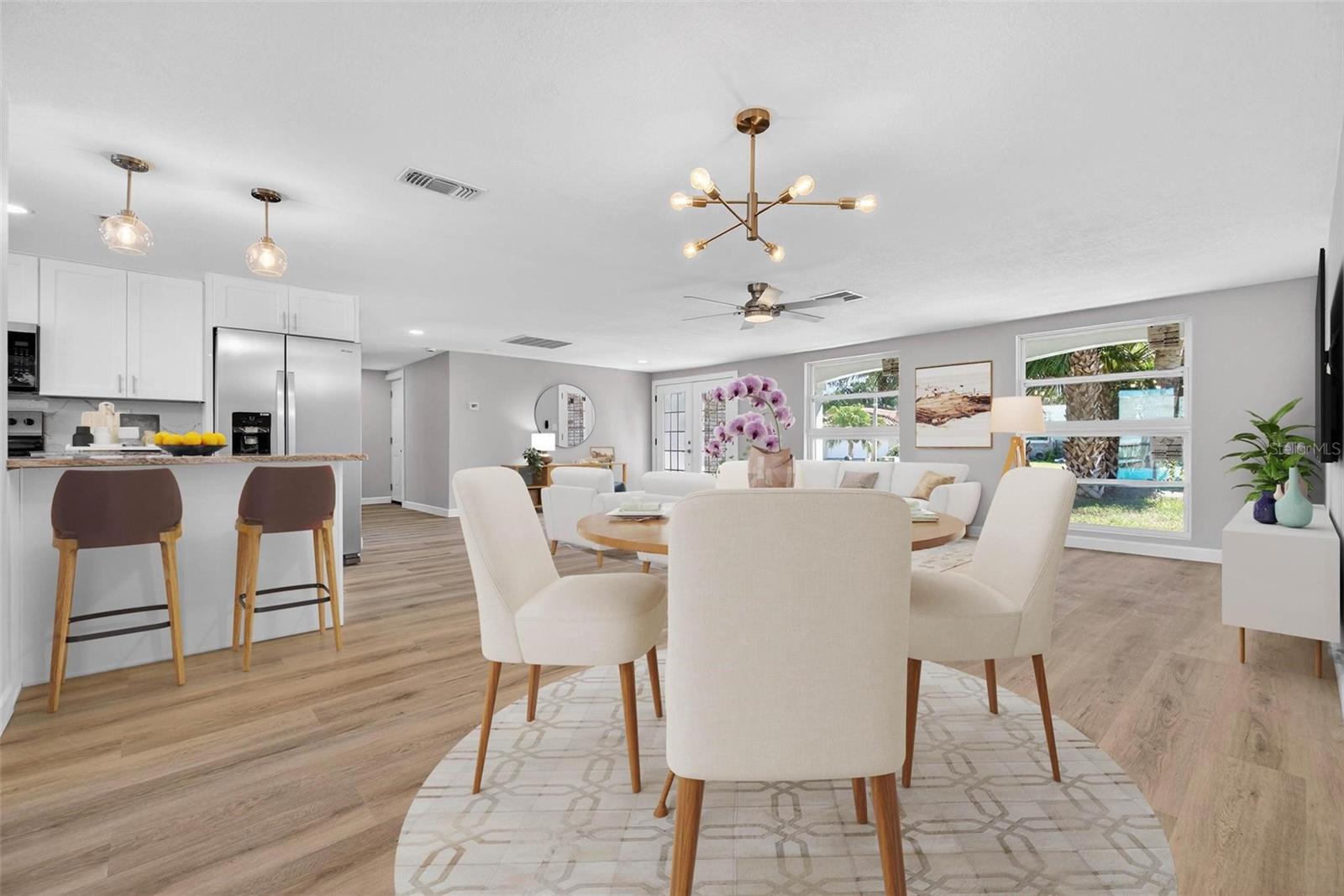 FLOR A MAR - Residential