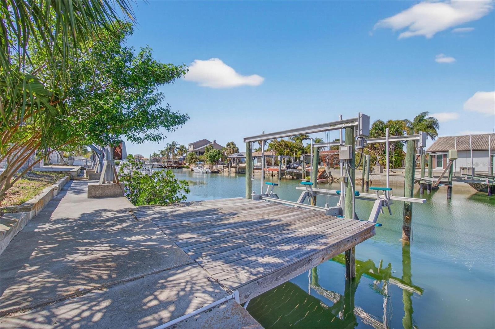 FLOR A MAR - Residential