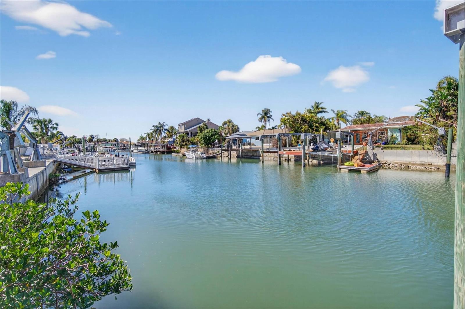 FLOR A MAR - Residential