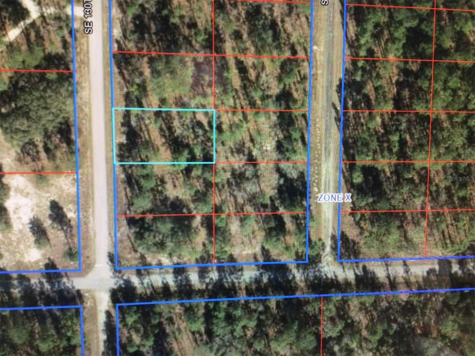RAINBOW LAKES ESTATES - Land