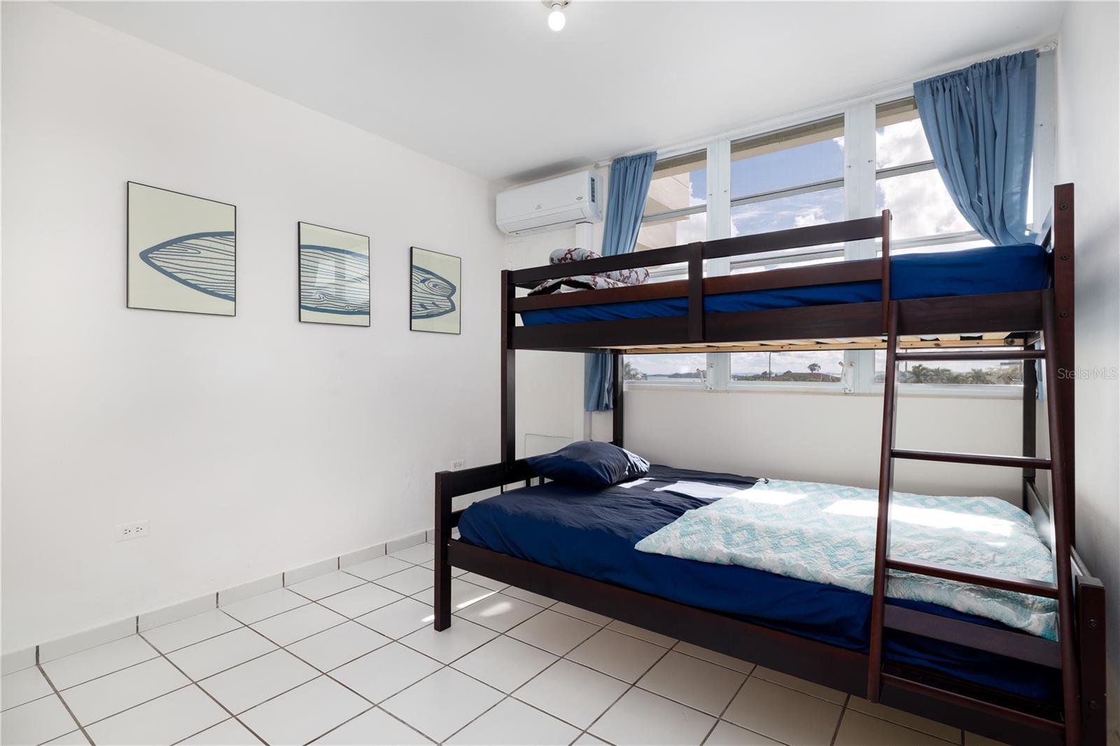 CONDOMINIO COSTA ESMERALDA - Residential