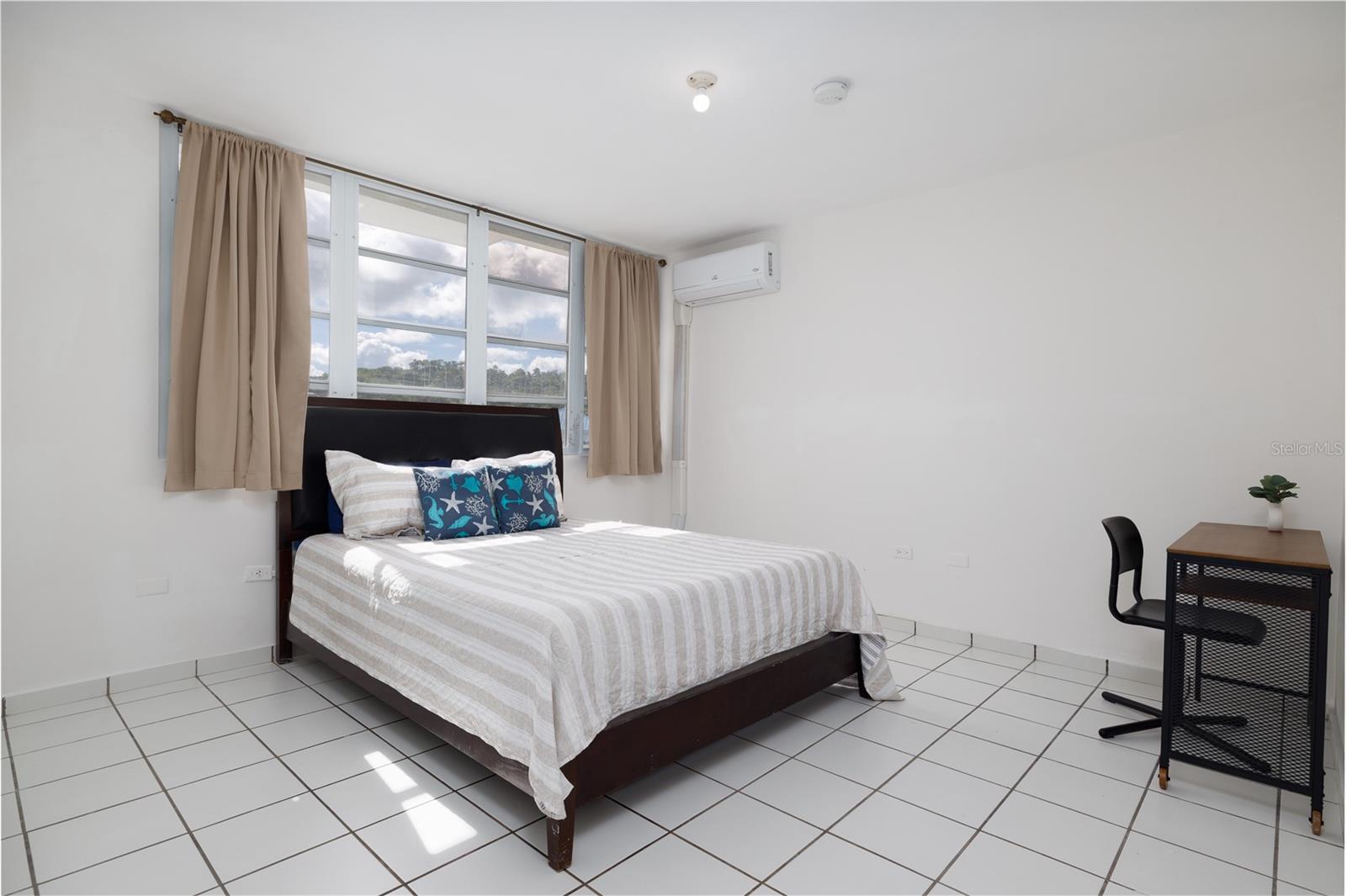 CONDOMINIO COSTA ESMERALDA - Residential