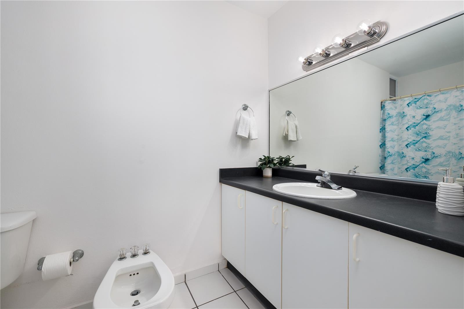 CONDOMINIO COSTA ESMERALDA - Residential