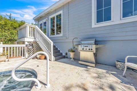 A home in LONGBOAT KEY