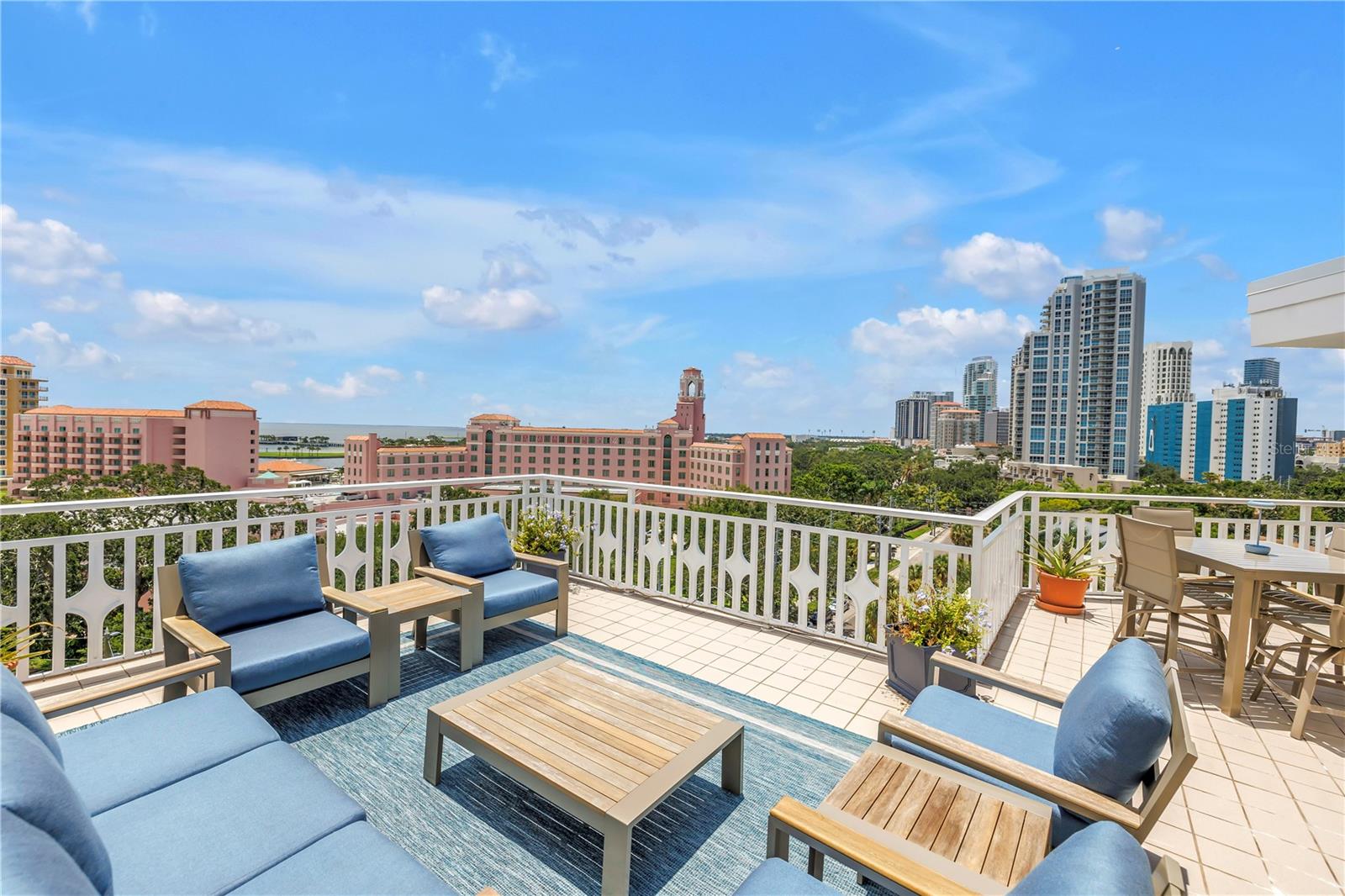 HARBOUR HILL CONDO - Residential