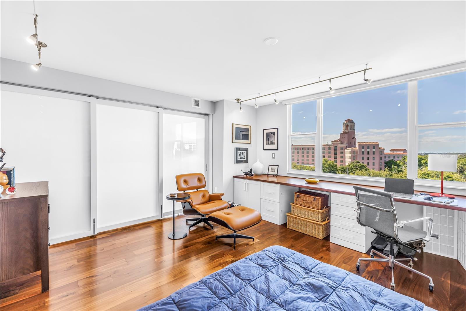 HARBOUR HILL CONDO - Residential