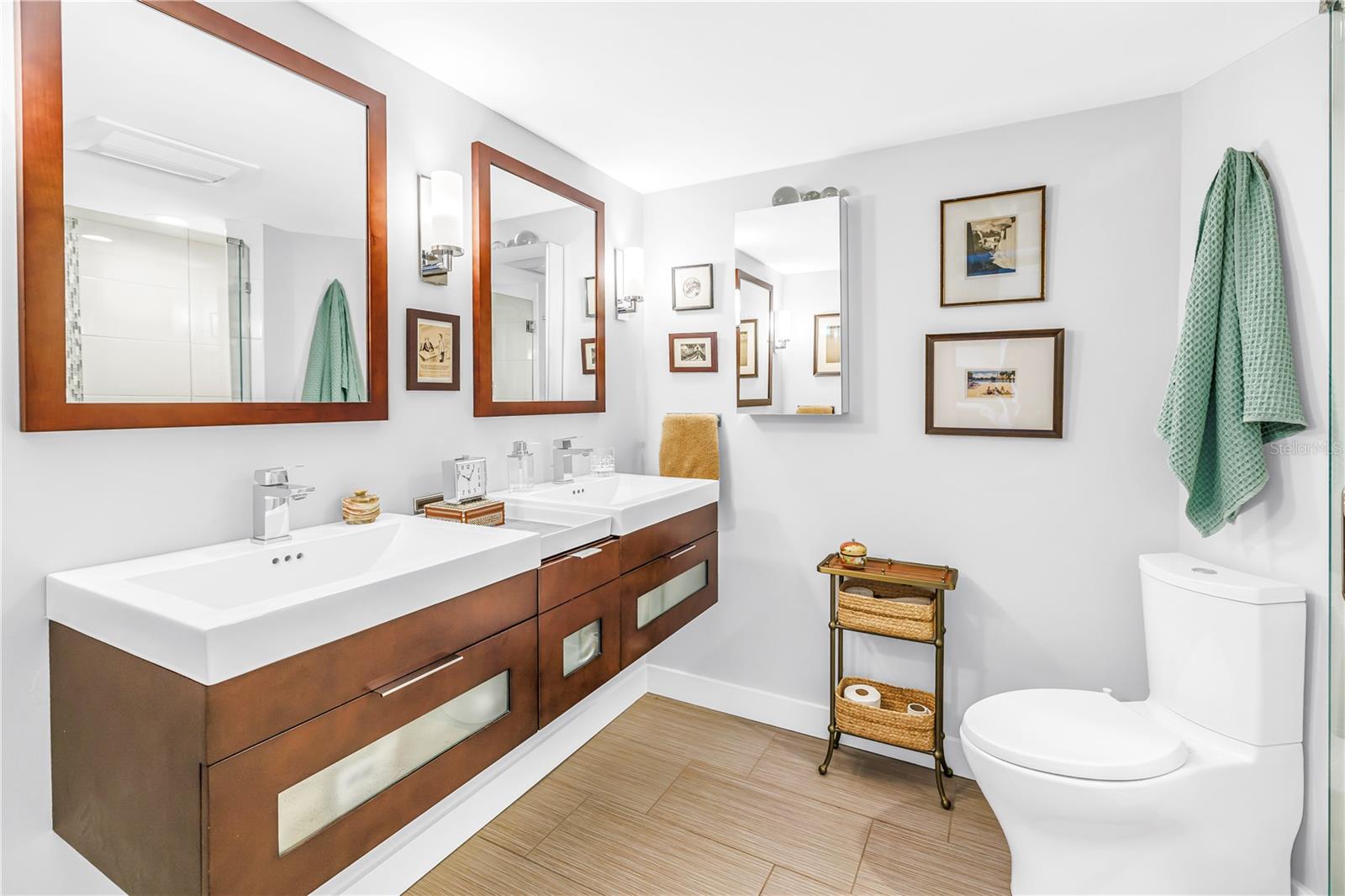 HARBOUR HILL CONDO - Residential