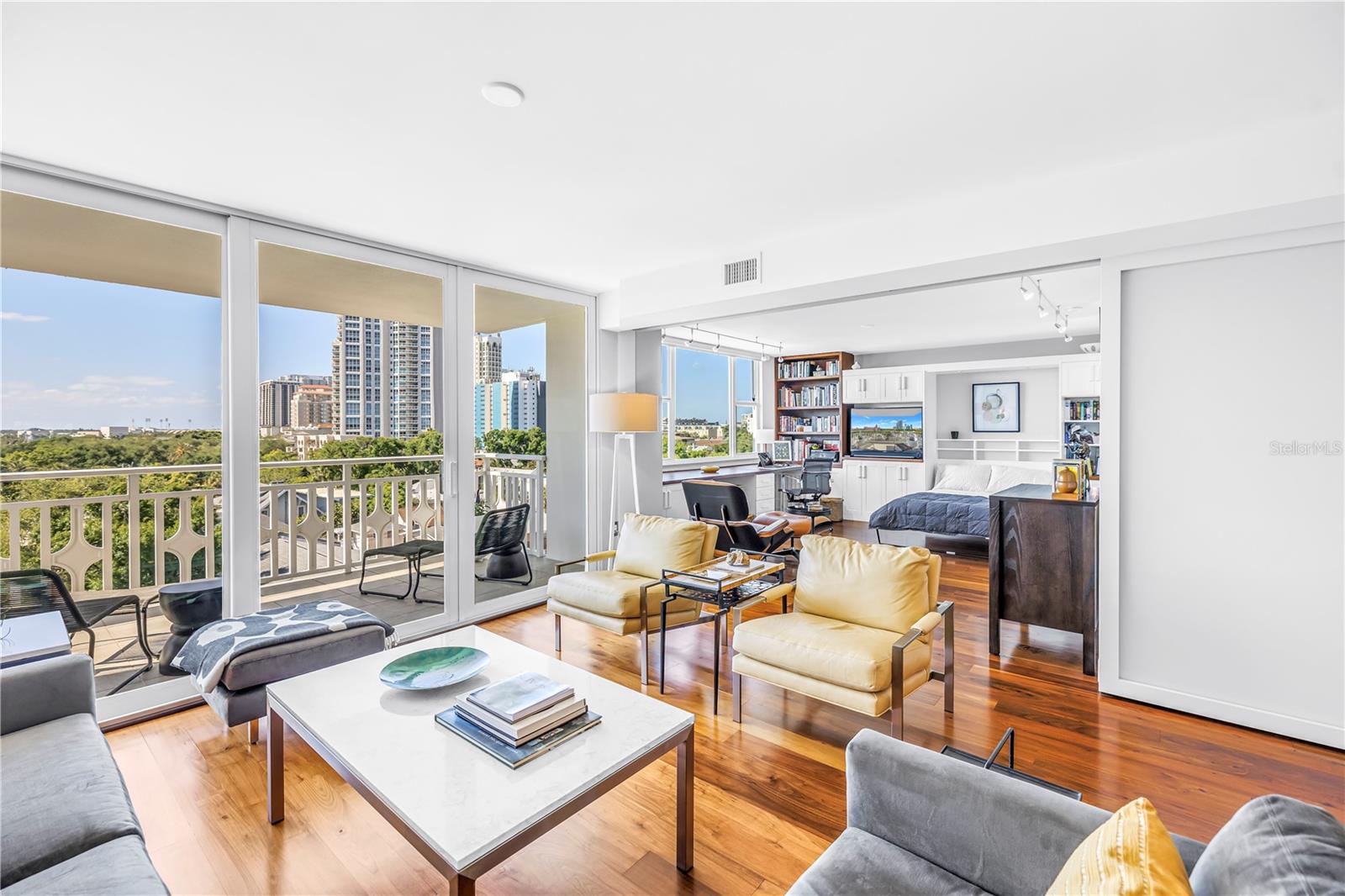 HARBOUR HILL CONDO - Residential