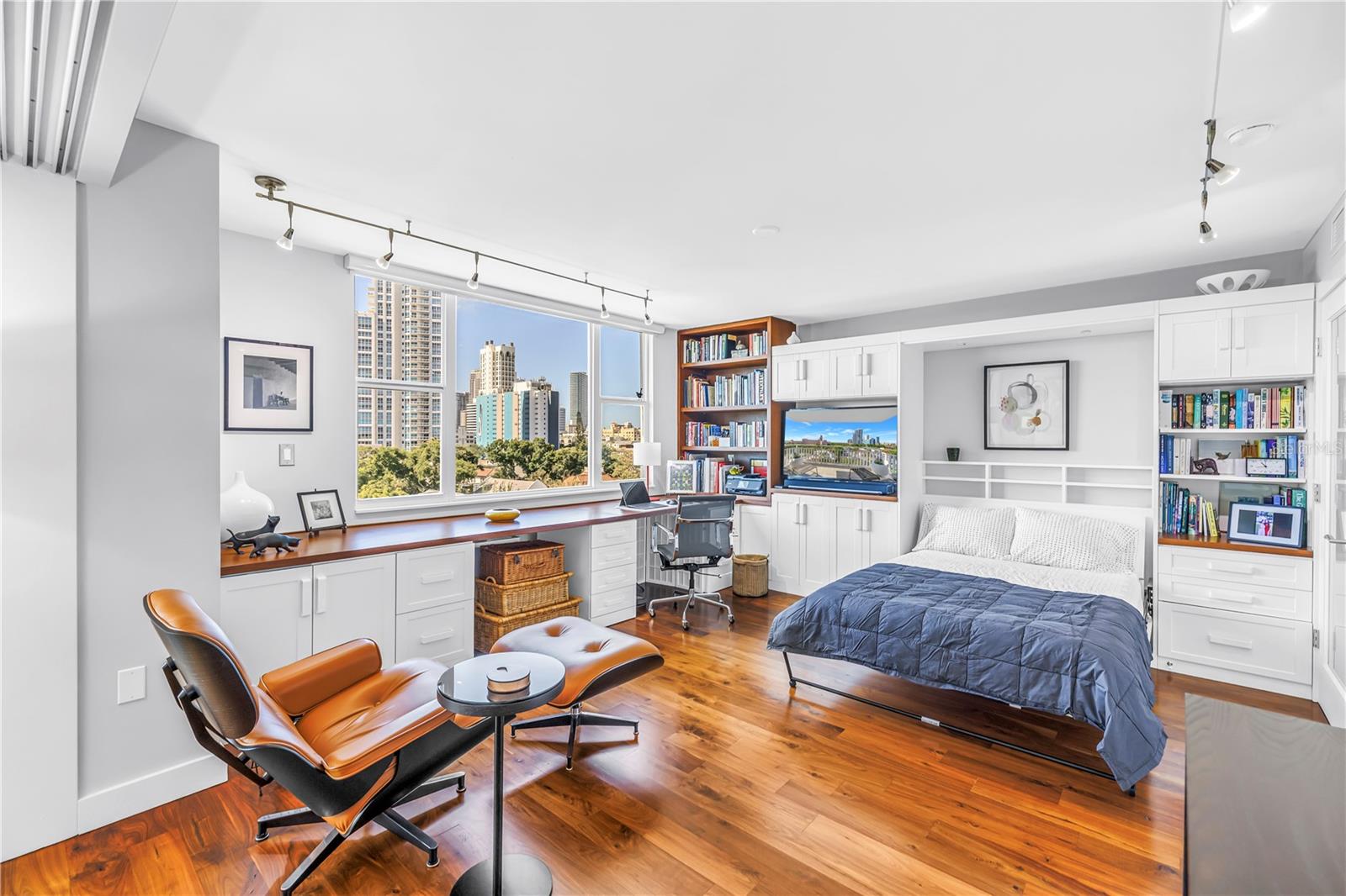 HARBOUR HILL CONDO - Residential