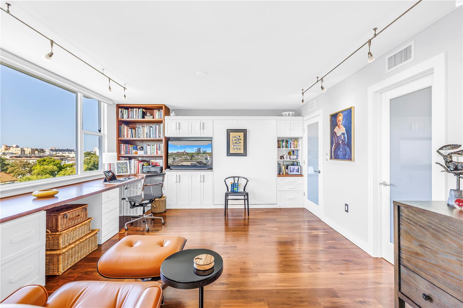 HARBOUR HILL CONDO - Residential