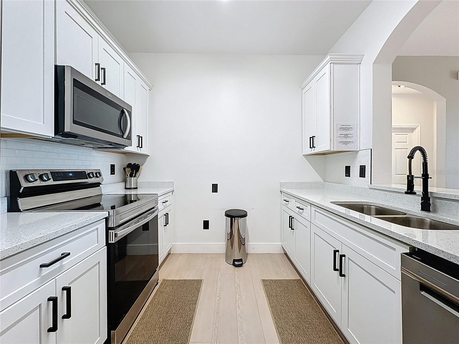 WYNDHAM PALMS CONDO PH 4 - Residential