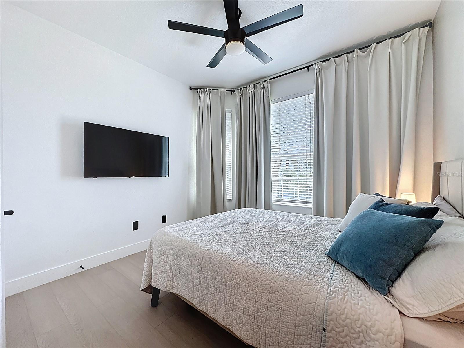 WYNDHAM PALMS CONDO PH 4 - Residential