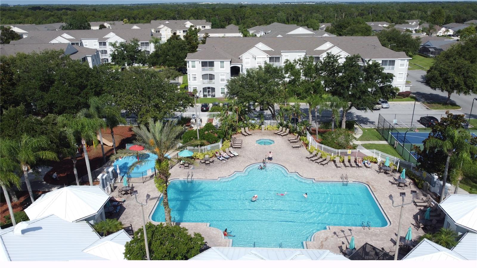 WYNDHAM PALMS CONDO PH 4 - Residential