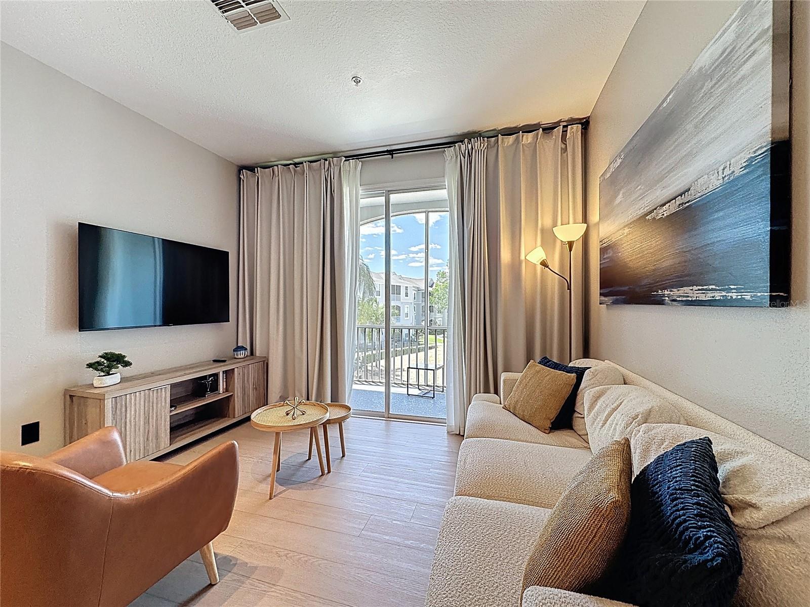 WYNDHAM PALMS CONDO PH 4 - Residential