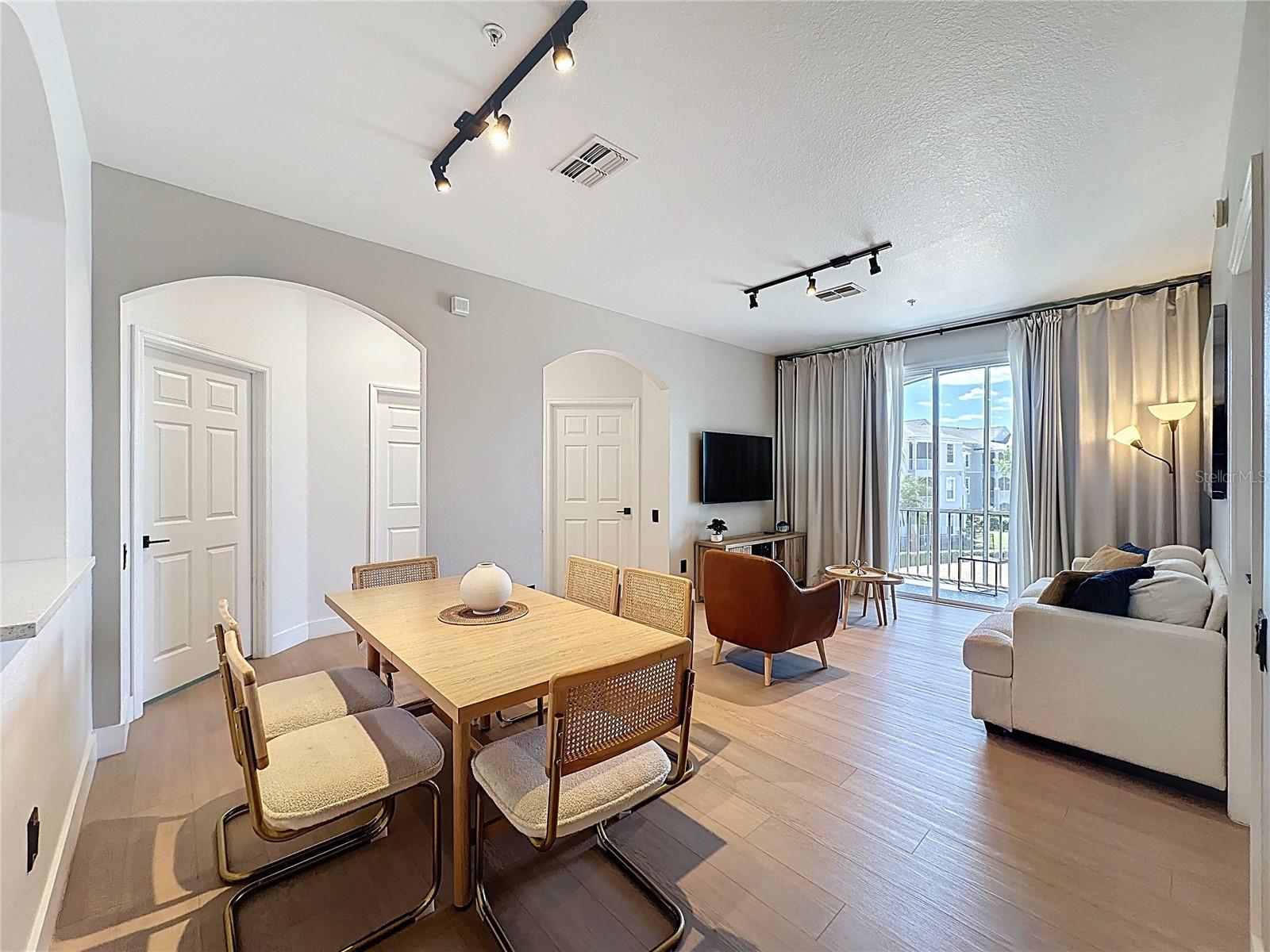 WYNDHAM PALMS CONDO PH 4 - Residential