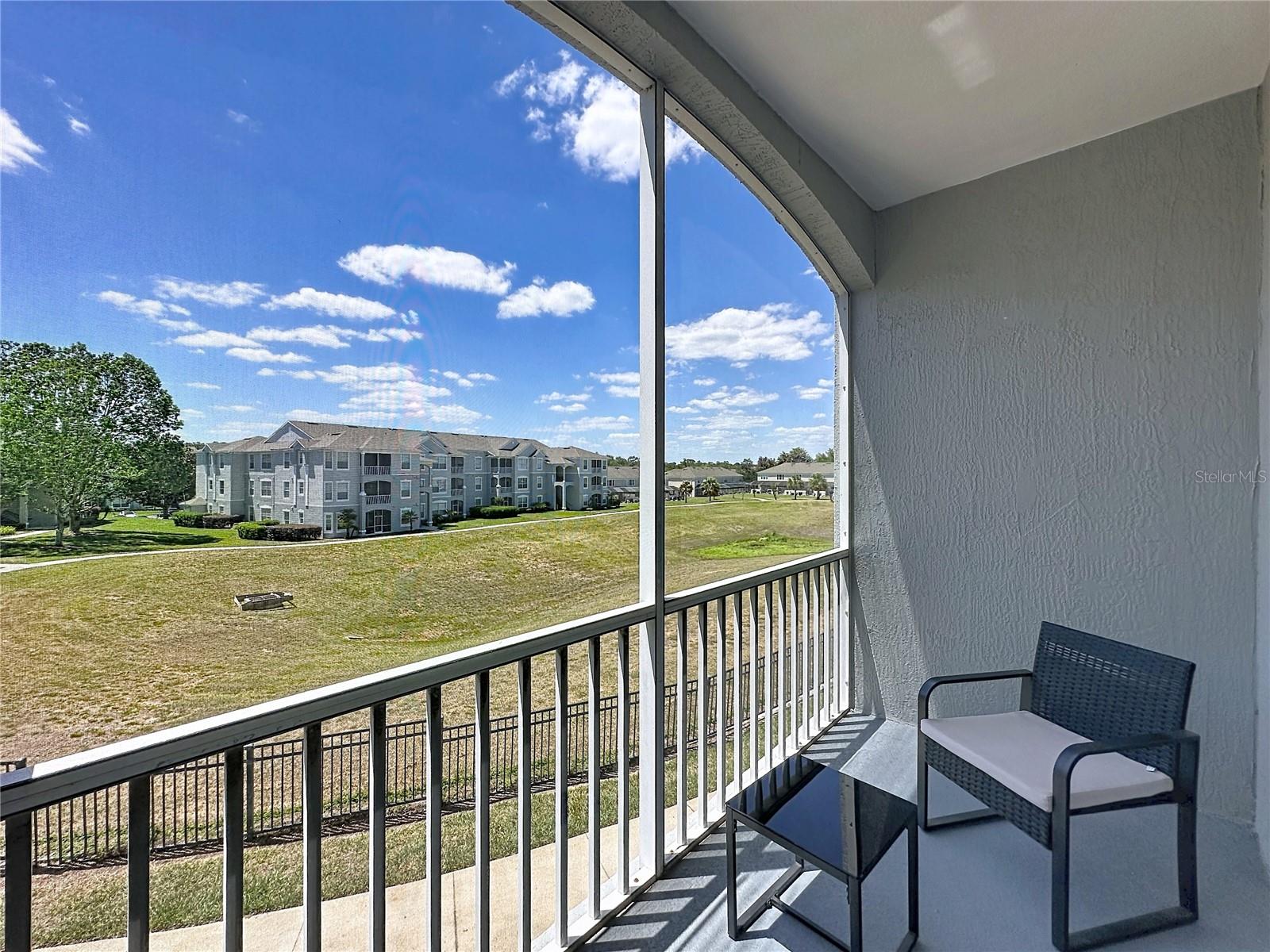 WYNDHAM PALMS CONDO PH 4 - Residential