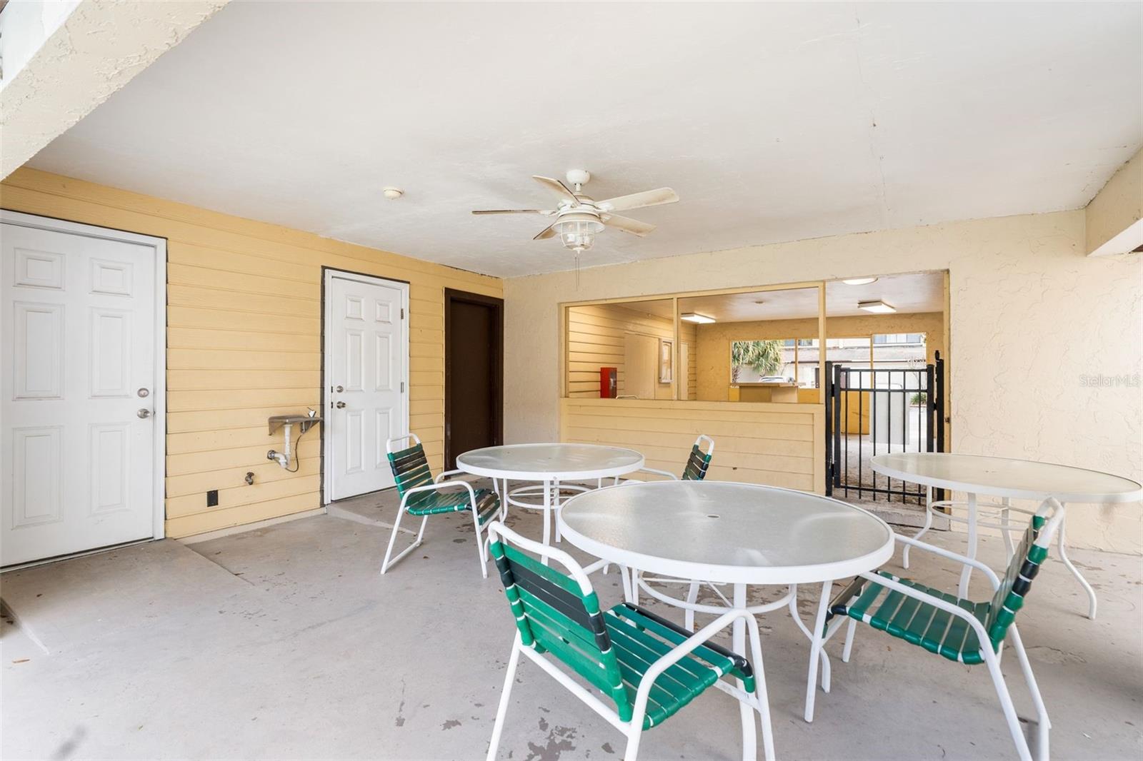 GRANTWOOD CONDO PH III - Residential