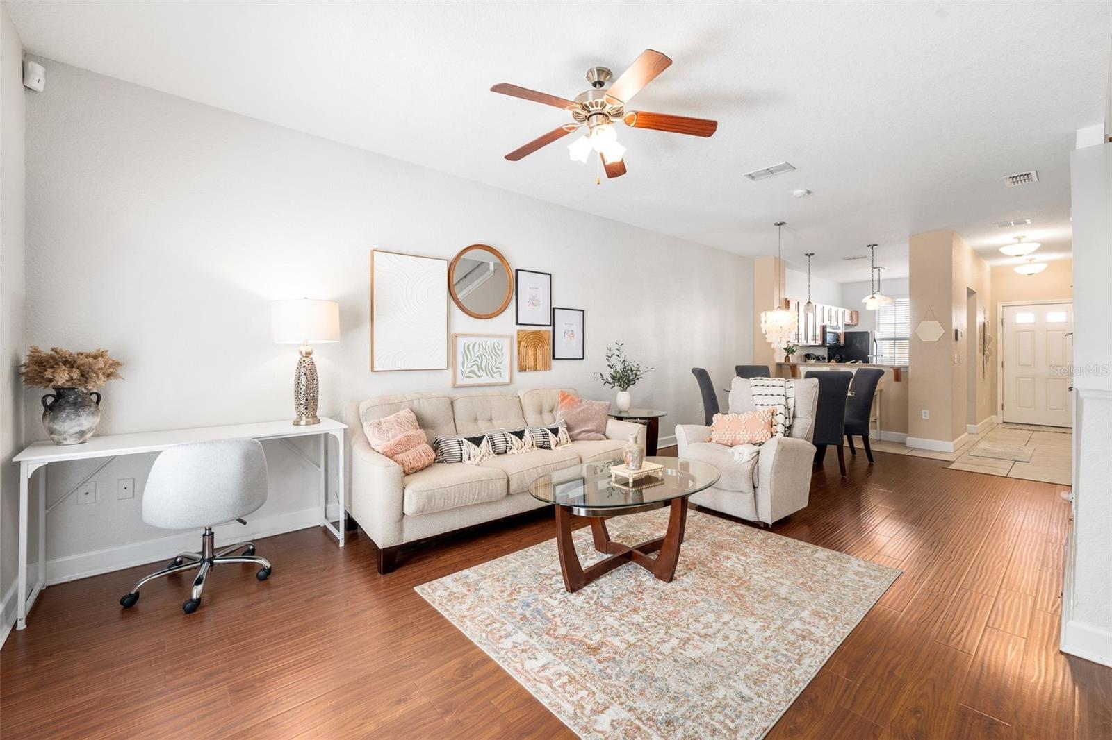 GRANTWOOD CONDO PH III - Residential