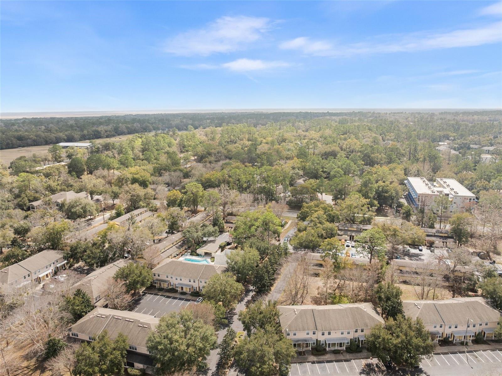 GRANTWOOD CONDO PH III - Residential