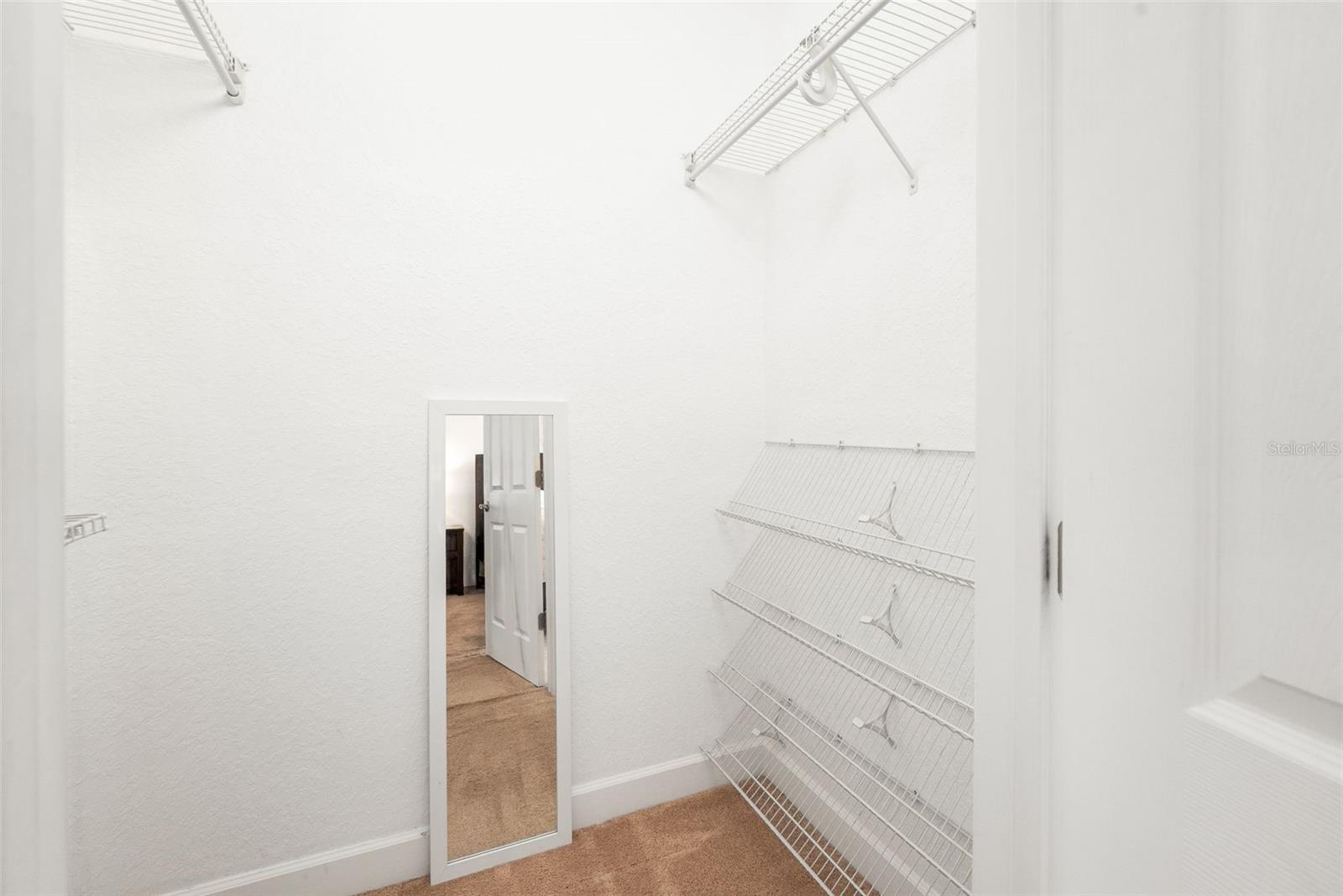 GRANTWOOD CONDO PH III - Residential