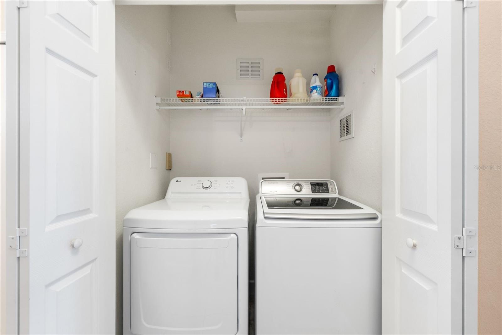 GRANTWOOD CONDO PH III - Residential