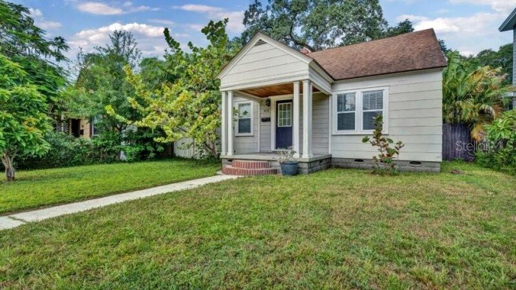 Photo of 1000 25th Street N, St Petersburg, FL 33713 (MLS # TB8433958)
