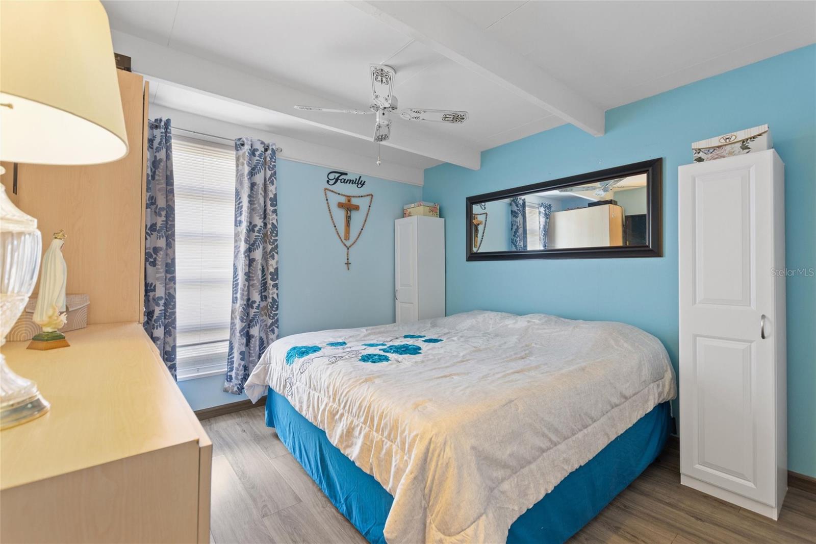 LAKESHORE CLUB - Residential