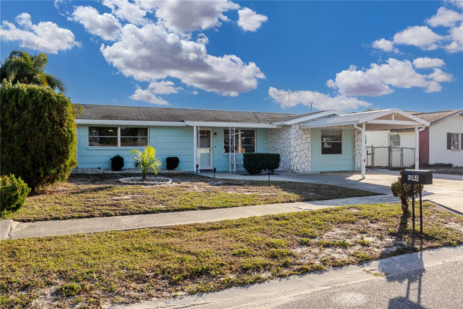 FOREST HILLS - Residential