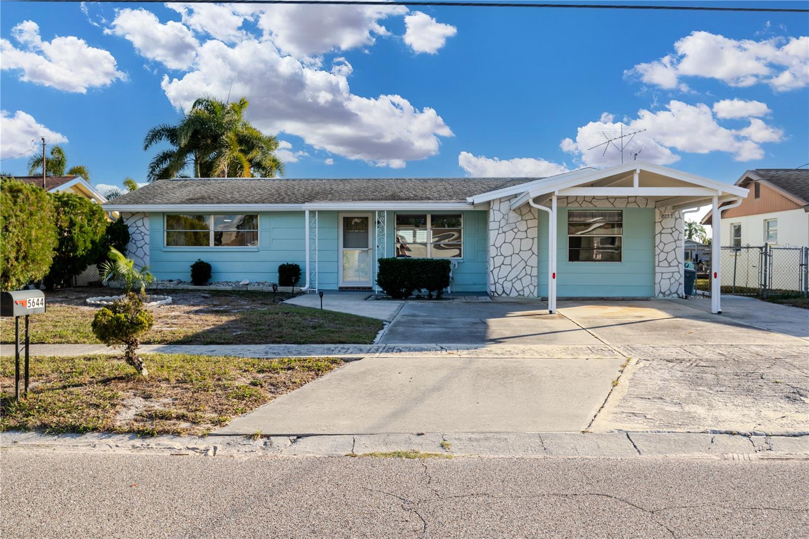 FOREST HILLS - Residential