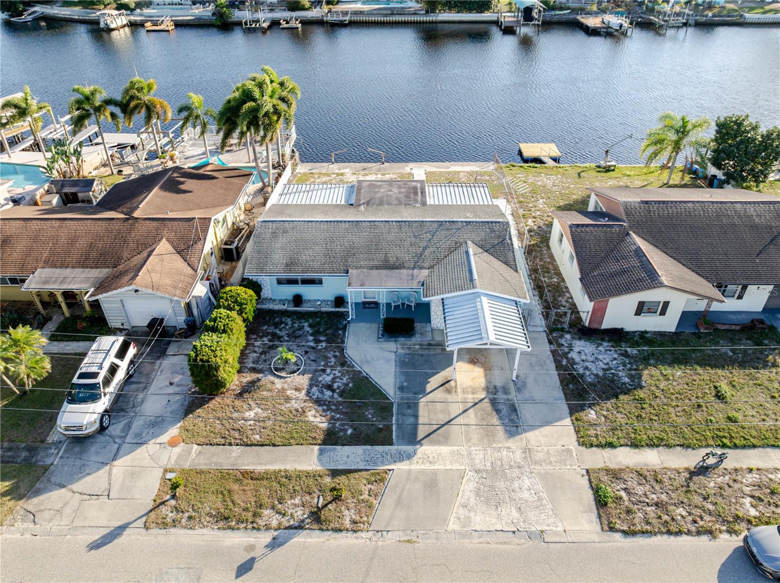 FOREST HILLS - Residential