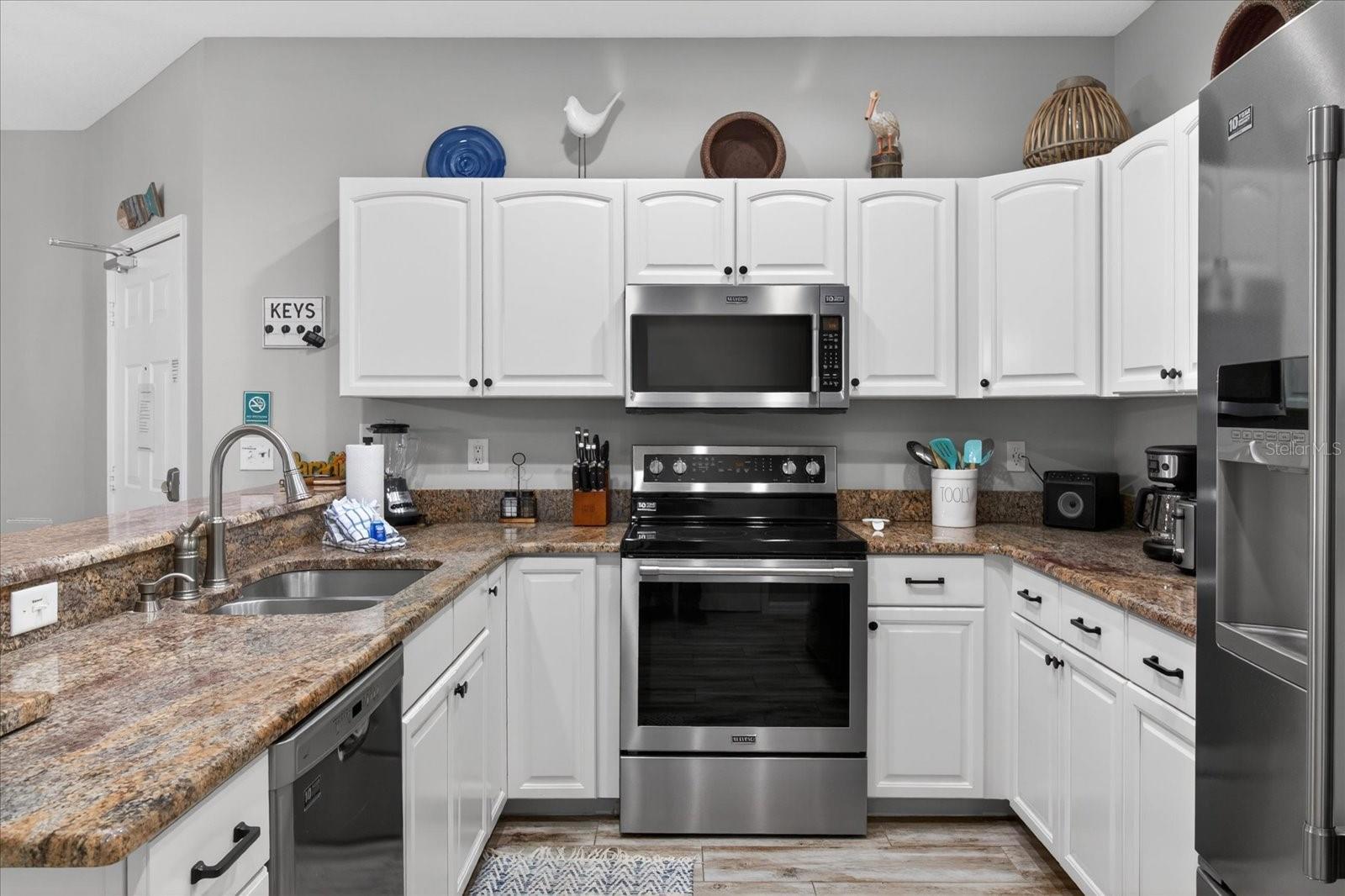 MARINERS POINTE OF INDIAN SHORES CONDO - Residential