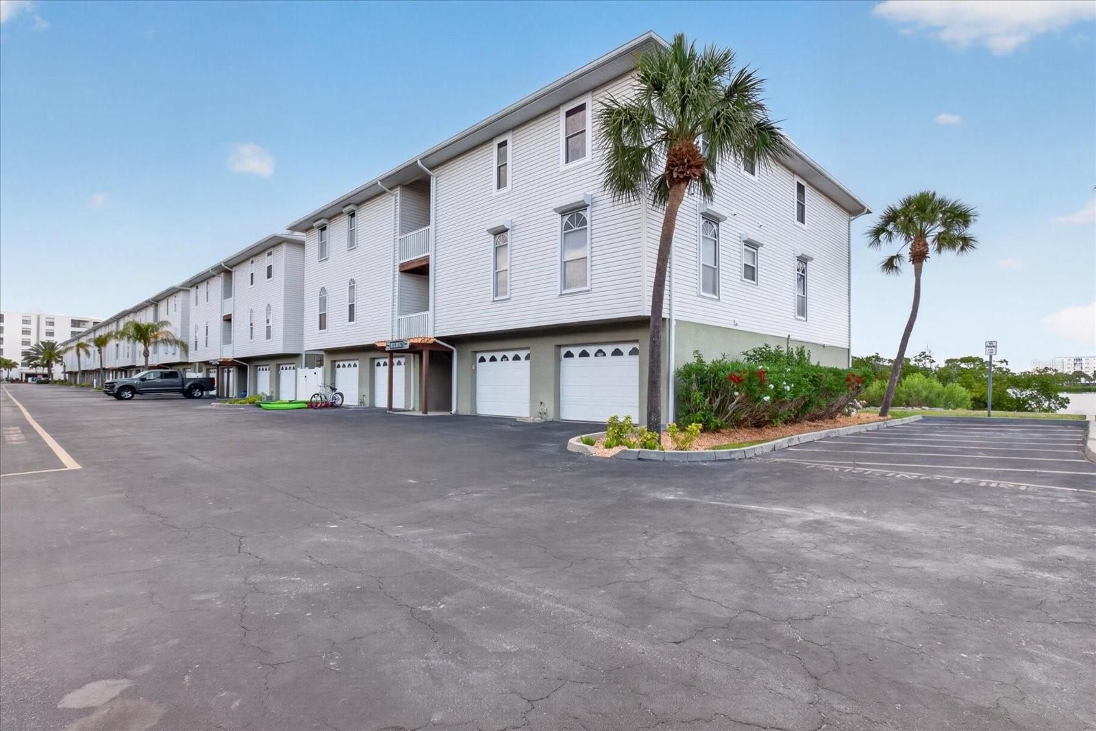 MARINERS POINTE OF INDIAN SHORES CONDO - Residential