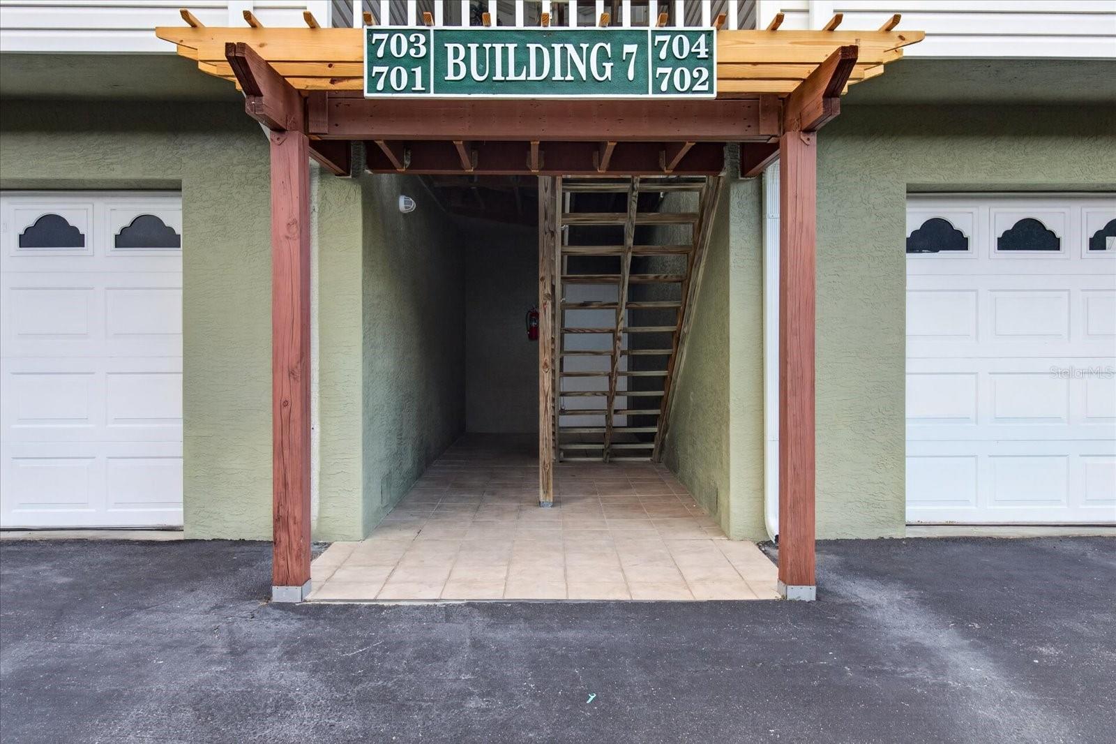 MARINERS POINTE OF INDIAN SHORES CONDO - Residential