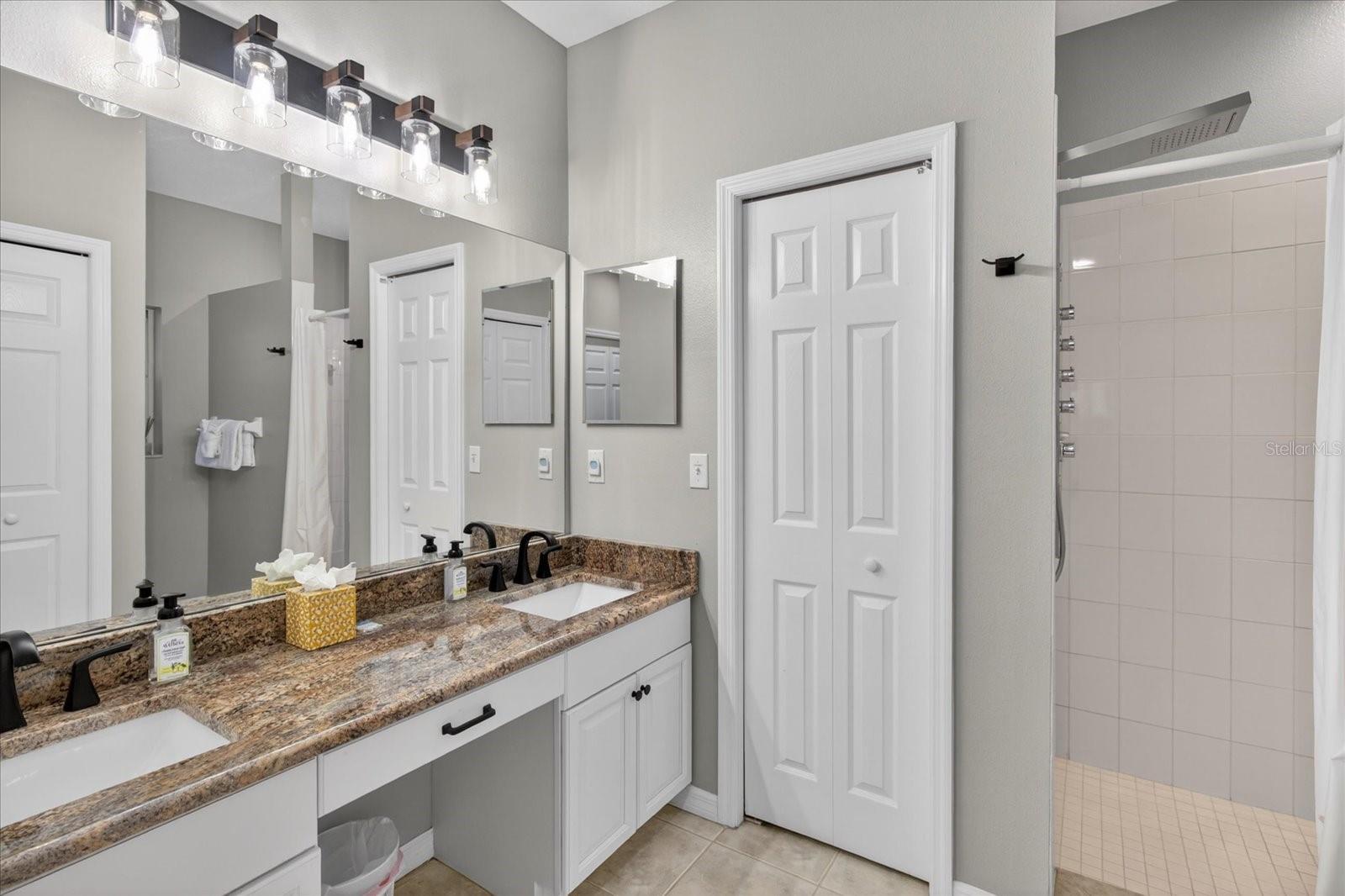 MARINERS POINTE OF INDIAN SHORES CONDO - Residential