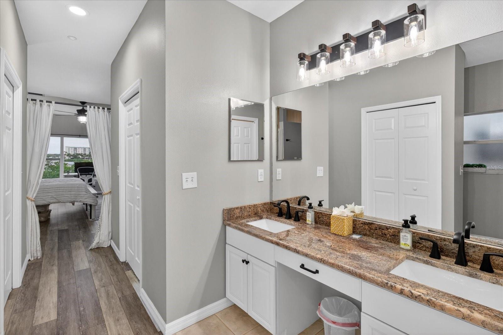 MARINERS POINTE OF INDIAN SHORES CONDO - Residential