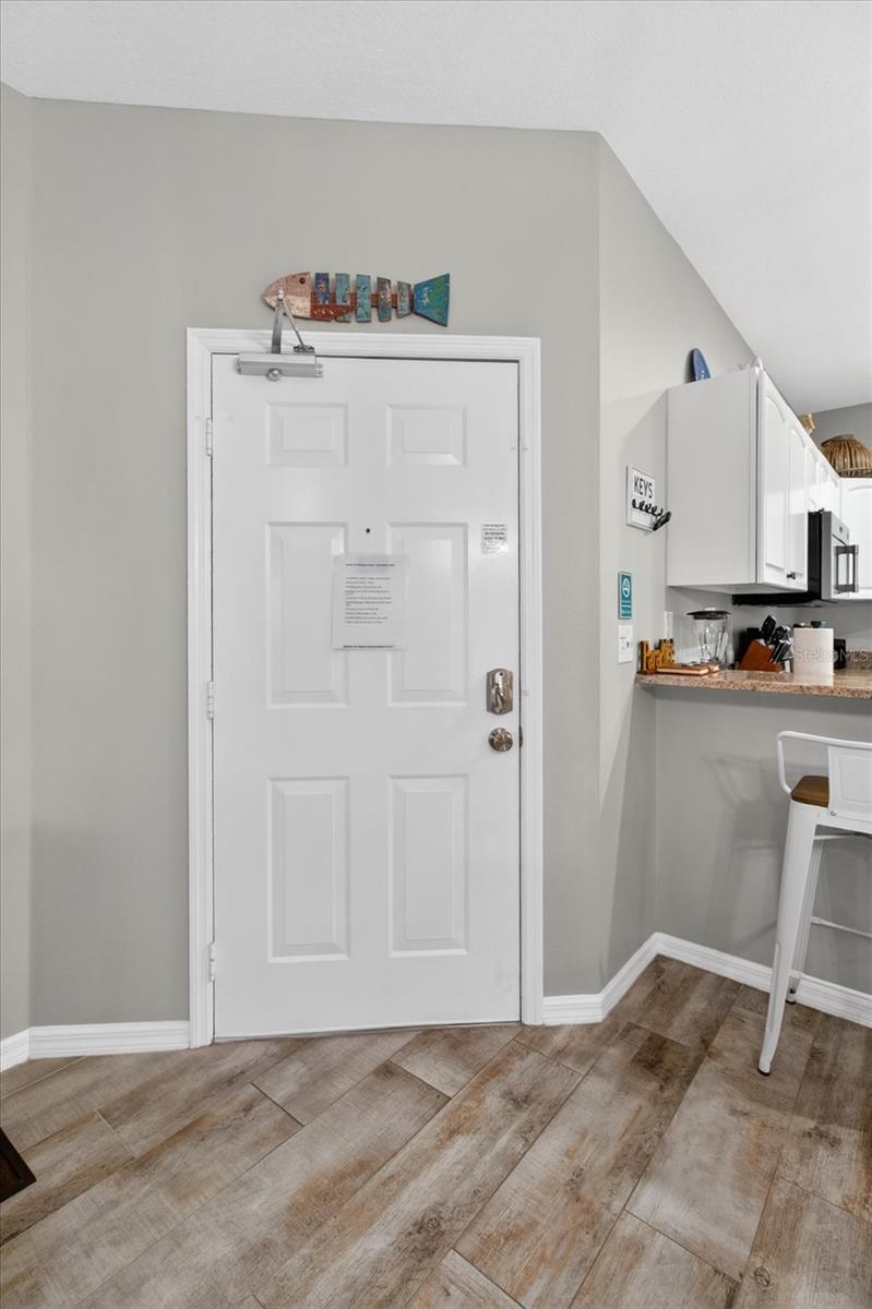 MARINERS POINTE OF INDIAN SHORES CONDO - Residential