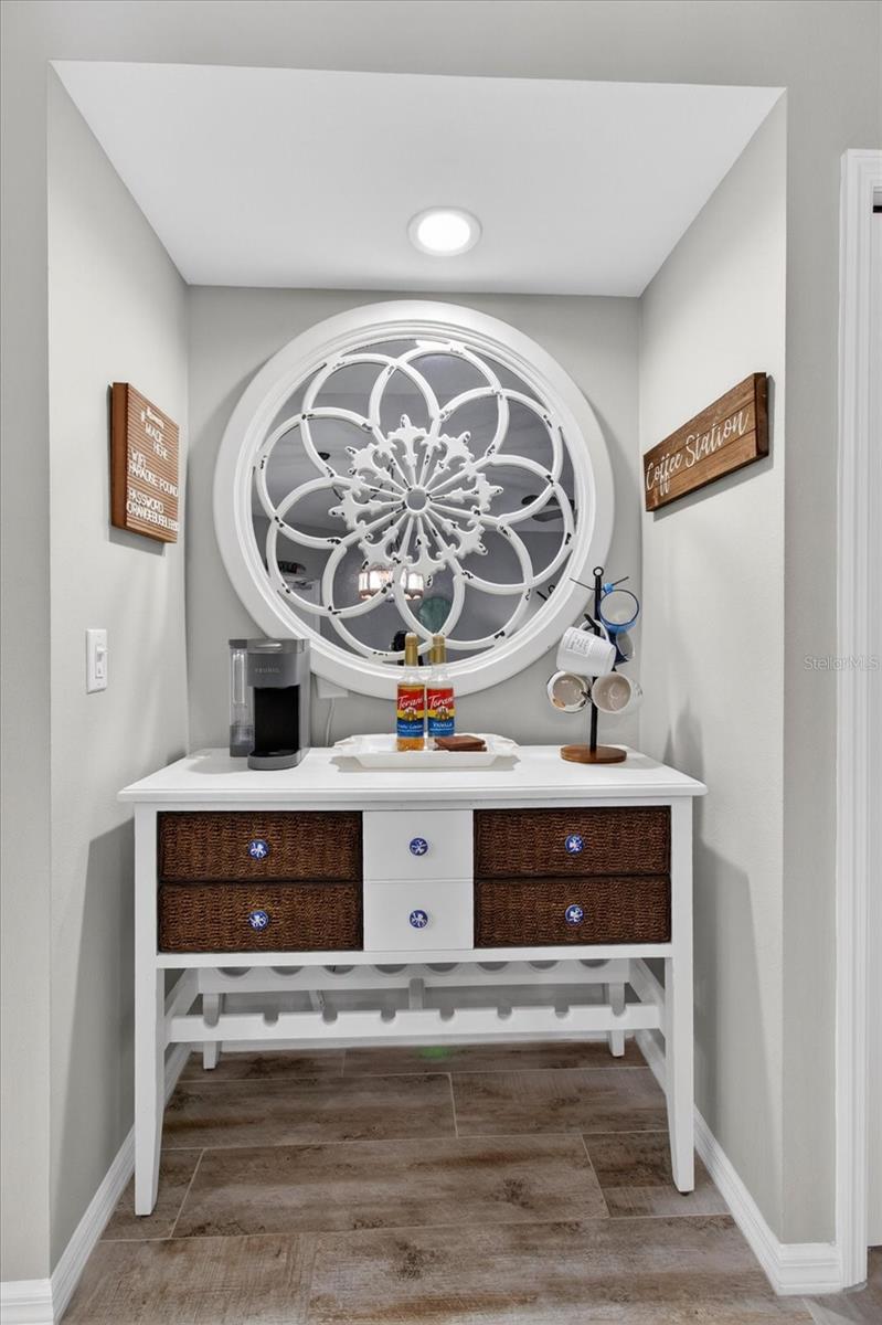 MARINERS POINTE OF INDIAN SHORES CONDO - Residential