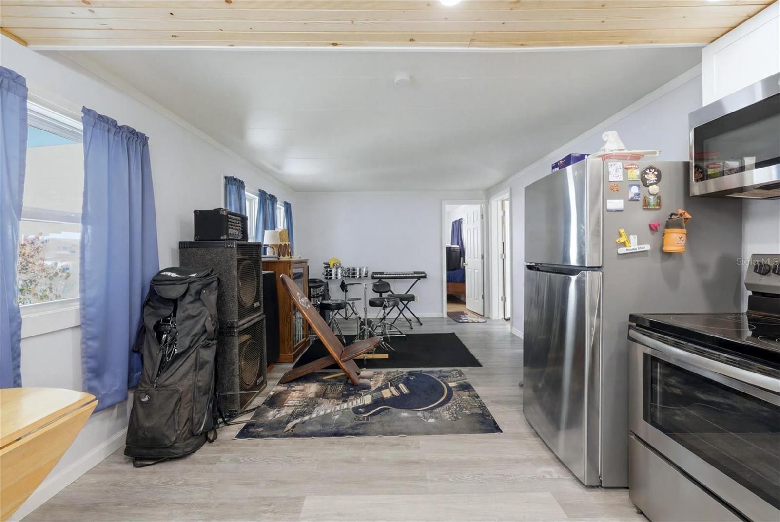 1298 IBIS DRIVE